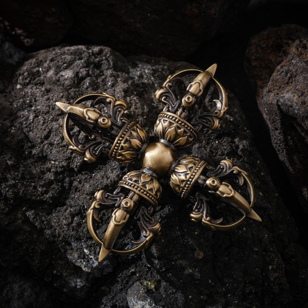 Five-Pronged Vajra, Handheld Object