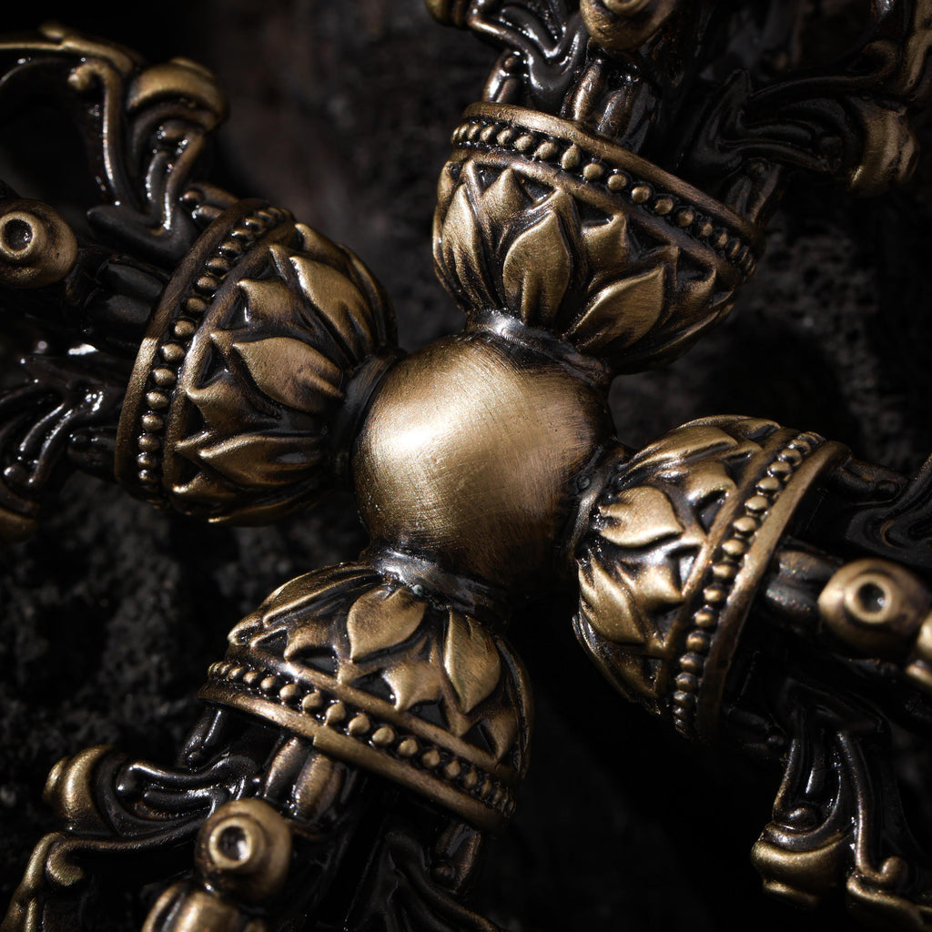 Five-Pronged Vajra, Handheld Object
